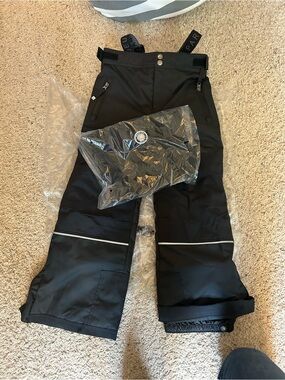 BWT par deux Black Kids Snow Ski Pants + neck warmer